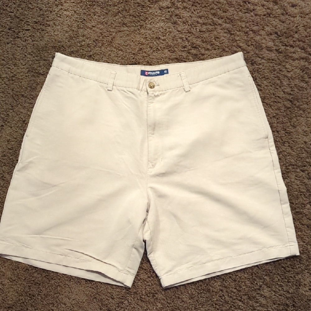 Chaps Golf Men’s Tan Flat-Front Casual Shorts